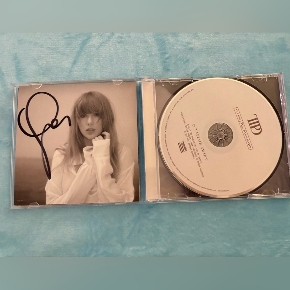 Taylor swift tortured poets department signed
